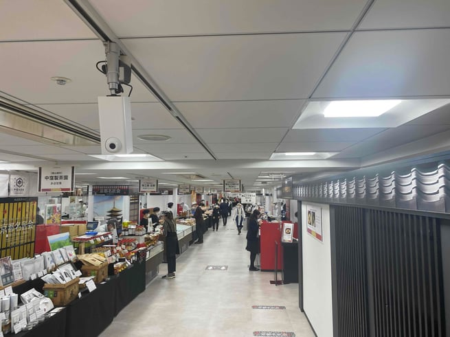 AIカメラ店舗設置風景