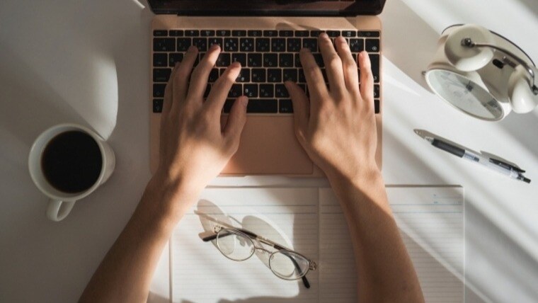 営業アシスタント2(760 x 428 px)